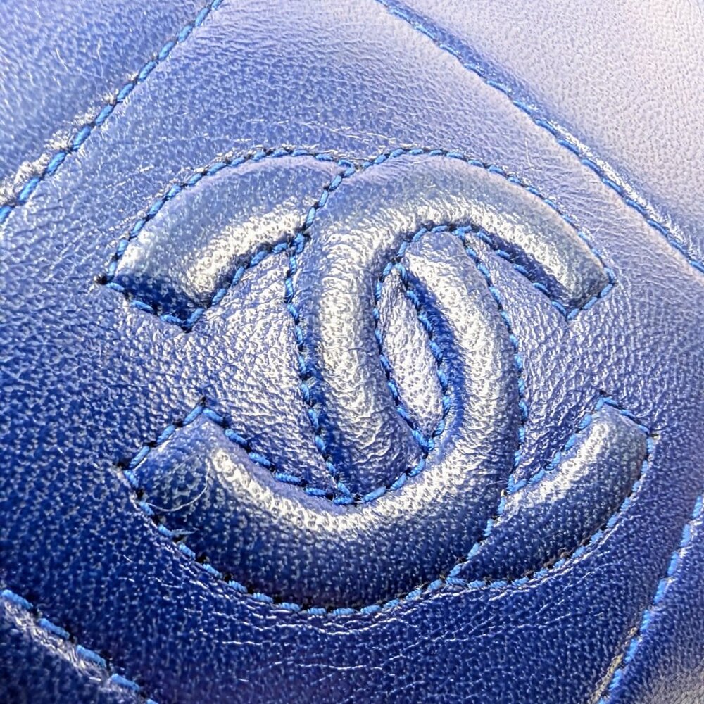 Chanel Vintage Blue Quilted Lambskin Kisslock Tassel Clutch - Picture 7 of 16